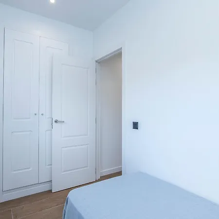 דירה Lea Modern Attic Escape With Peaceful Terrace *