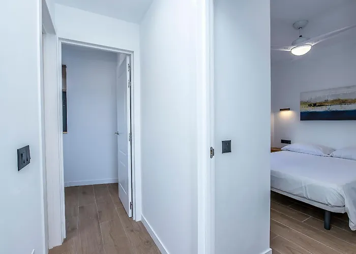 Apartmán Lea Modern Attic Escape With Peaceful Terrace *