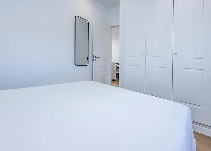 Lea Modern Attic Escape With Peaceful Terrace Apartmán *