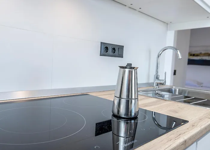 Apartmán Lea Modern Attic Escape With Peaceful Terrace *