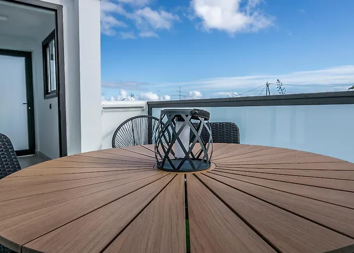 Lea Modern Attic Escape With Peaceful Terrace Apartmán *