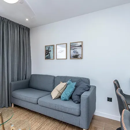 Lea Modern Attic Escape With Peaceful Terrace 公寓 圣克鲁斯-德特内里费